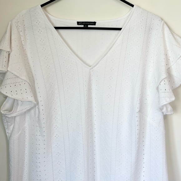 Adrianna Papell White Eyelet Ruffle Blouse - Size: 1X - Picture 2 of 6